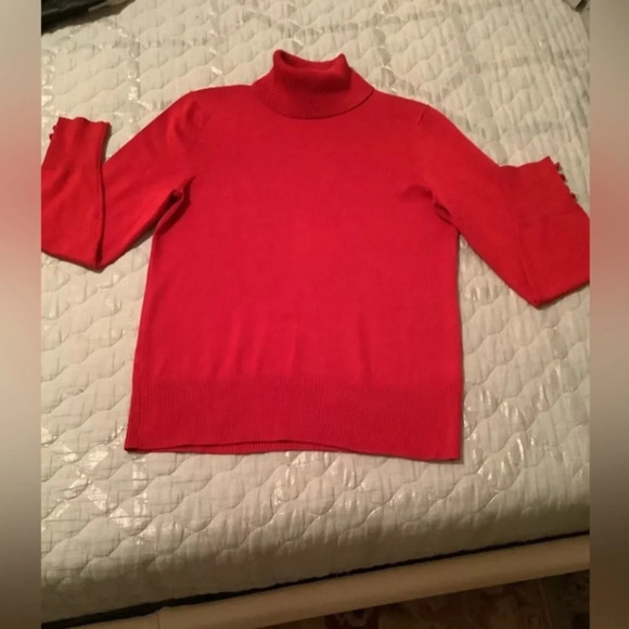 CUPIO~ RED~TURTLENECK ~ HIGH QUALITY~ M - Picture 1 of 5